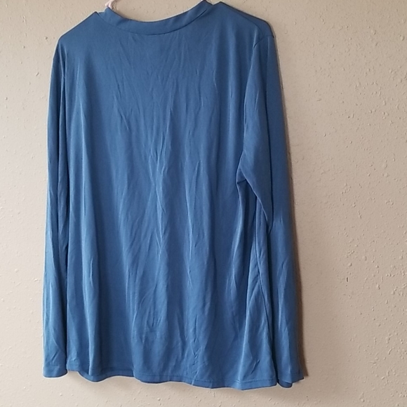 A new day blue with two pockets womens blous - Picture 4 of 4